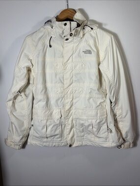 The North Face HyVent Ski Jacket Women’s M White Hooded Insulated Snow Coat
